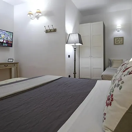 Corte Segreta Terracena Bed & Breakfast 3*