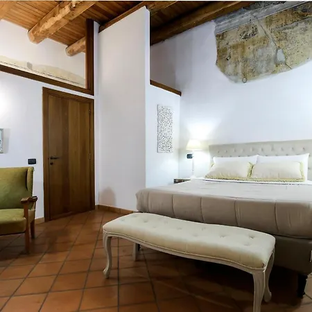 Corte Segreta Terracena Bed & Breakfast 3*